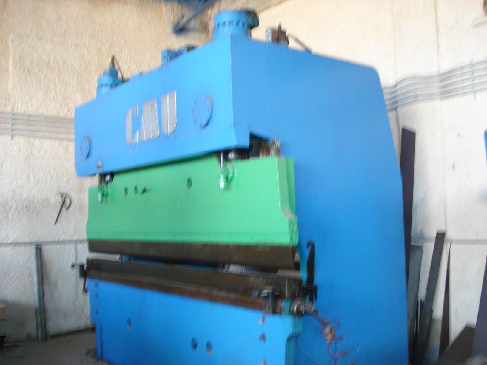 CMU 1E 130/32 ton 130 